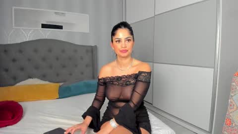 Snapshot of _adelle chatting on 02-12-26, 02:45 Adelle online show from 02-12-26, 02:45