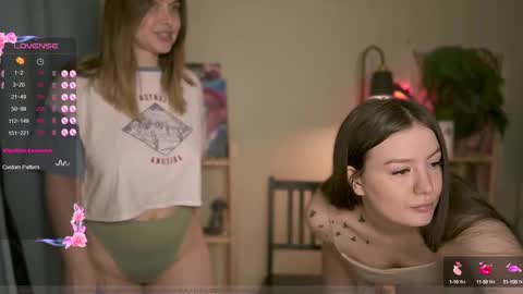 Snapshot of _aein_emy_ chatting on 03-12-25, 03:57 Emy online show from 03-12-25, 03:57