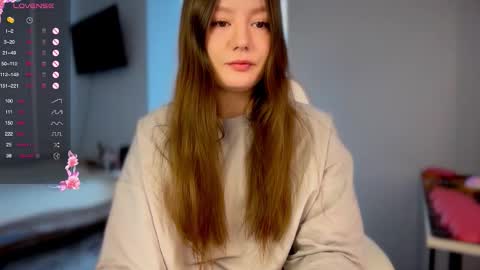 Snapshot of _aein_emy_ chatting on 09-30-25, 03:22 Emy online show from 09-30-25, 03:22