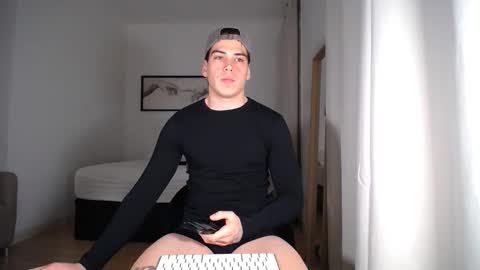 _aesthetic online show from 04-02-26, 07:11