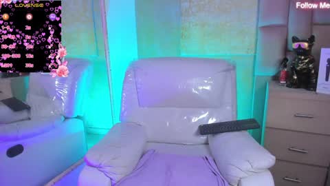 Snapshot of _agathaargent chatting on 12-11-24, 01:58 Agatha online show from 12-11-24, 01:58