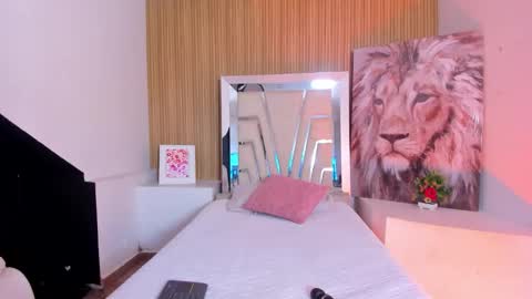 Agatha online show from 02-19-26, 04:52