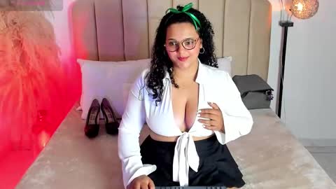 _aithanaa_ online show from 09-25-25, 07:28