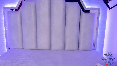 Snapshot of _alaia_collway_ chatting on 02-15-25, 02:55 Alaia online show from 02-15-25, 02:55
