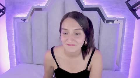 Snapshot of _alaia_collway_ chatting on 03-05-25, 02:56 Alaia online show from 03-05-25, 02:56
