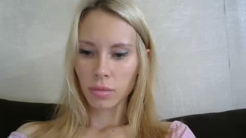 Snapshot of _alex1819 chatting on 09-26-25, 07:23 _alex1819 online show from 09-26-25, 07:23