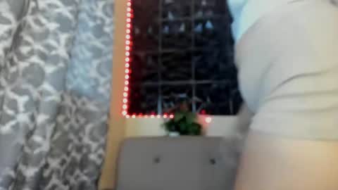 Snapshot of _alexa14 chatting on 01-27-25, 11:33 Alexa14 online show from 01-27-25, 11:33