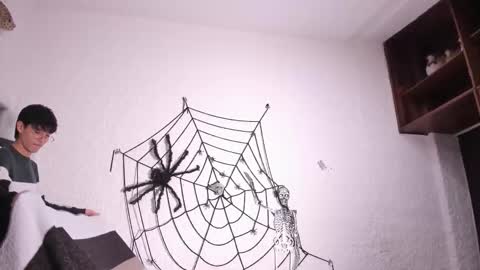 Alexander online show from 10-16-25, 12:33