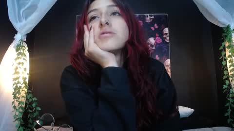 Snapshot of _alhanna chatting on 12-21-24, 06:34 Alhanna online show from 12-21-24, 06:34