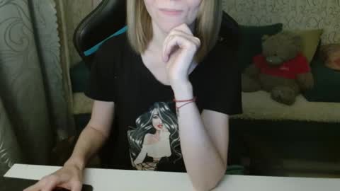 Snapshot of _alicecullen_ chatting on 11-13-25, 03:55 AliceCullen online show from 11-13-25, 03:55