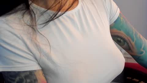 Snapshot of _aliice_1 chatting on 12-30-24, 10:01  Alice  online show from 12-30-24, 10:01