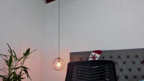  Alline Hall   online show from 12-04-24, 10:35