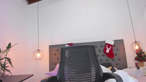  Alline Hall   online show from 12-05-24, 10:44