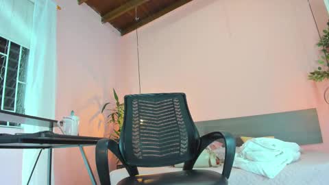  Alline Hall   online show from 09-10-25, 10:37