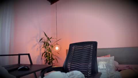  Alline Hall   online show from 09-20-25, 12:17