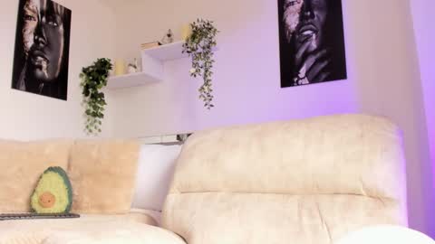 Karo online show from 01-24-25, 04:06