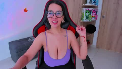 AMANDA online show from 03-06-25, 03:45