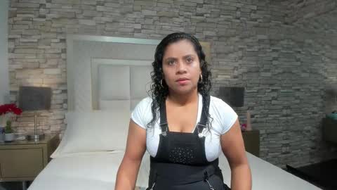 Snapshot of _amber__rose chatting on 02-23-26, 08:06 A M B E R online show from 02-23-26, 08:06