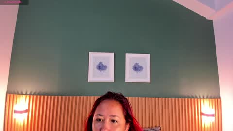 Snapshot of _anavictoria_ chatting on 01-04-25, 12:16 Ana Victoria online show from 01-04-25, 12:16