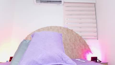 Snapshot of _aniisha_ chatting on 12-03-25, 07:23 Any online show from 12-03-25, 07:23