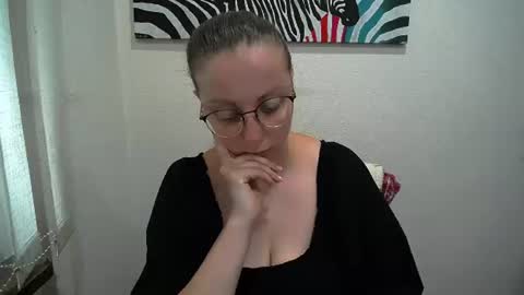 Snapshot of _annabelle_lee chatting on 07-07-26, 07:23 Anna online show from 07-07-26, 07:23