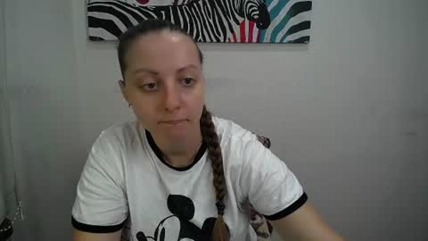 Snapshot of _annabelle_lee chatting on 07-16-26, 06:19 Anna online show from 07-16-26, 06:19