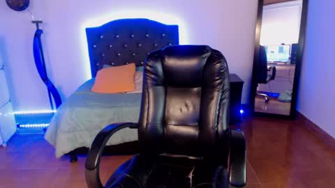 Anne online show from 12-17-24, 07:48