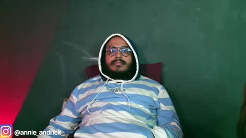 Annie Andrick online show from 11-08-25, 01:00