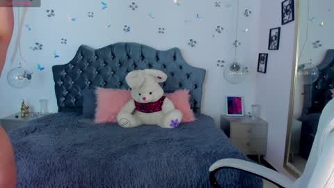 antonnela online show from 01-17-25, 02:07