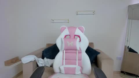    online show from 11-14-25, 12:15