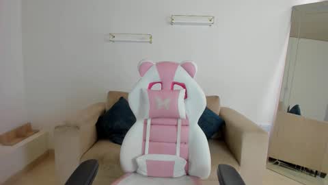    online show from 11-21-25, 12:26