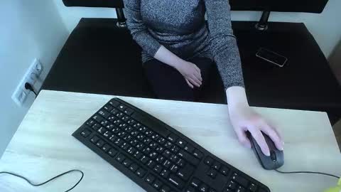 Arina online show from 11-15-25, 11:40