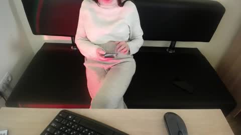 Arina online show from 12-05-25, 02:36