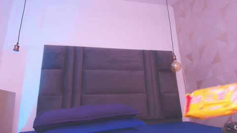 Arlet online show from 10-29-25, 03:09