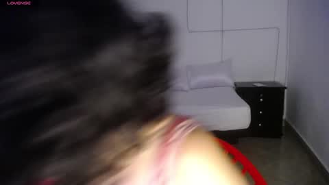 atenea online show from 01-28-25, 01:38