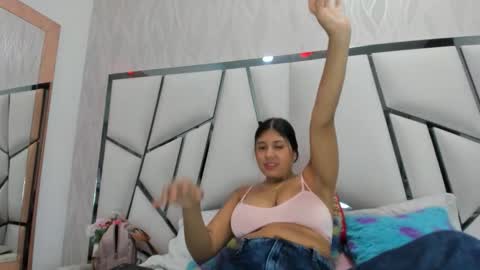 Aura online show from 01-07-26, 03:20