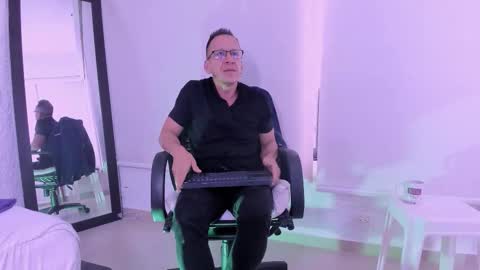 _axelking_ online show from 02-26-26, 11:42