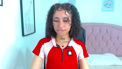 Ayelen  online show from 10-25-25, 12:56