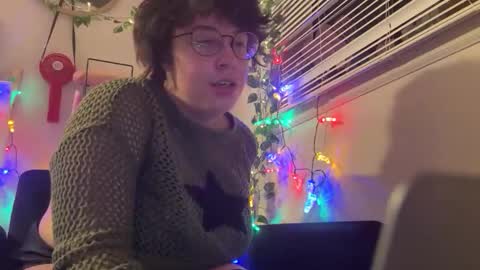 Snapshot of _bandit_b0y chatting on 12-05-24, 03:04 bandit online show from 12-05-24, 03:04