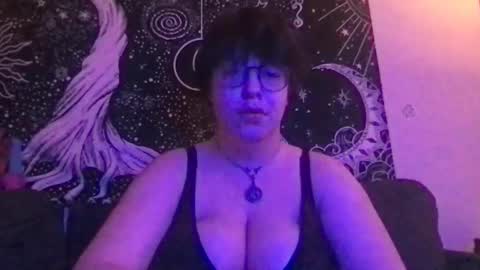 Snapshot of _bandit_b0y chatting on 12-31-24, 01:57 bandit online show from 12-31-24, 01:57