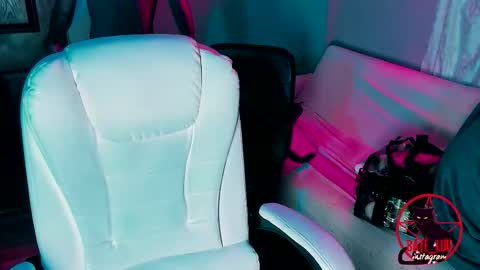 Snapshot of _baterchatur chatting on 09-14-25, 04:22 Lunita  online show from 09-14-25, 04:22