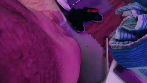 Snapshot of _bearyhairy_ chatting on 12-15-24, 06:18 Chupa Bear online show from 12-15-24, 06:18