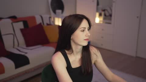 Snapshot of _blackbee_ chatting on 02-05-25, 09:29 Lili online show from 02-05-25, 09:29