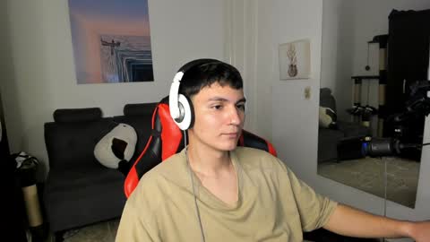 Snapshot of _blakee chatting on 12-17-24, 07:07 B L A K E online show from 12-17-24, 07:07