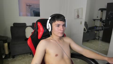 Snapshot of _blakee chatting on 12-24-24, 10:06 B L A K E online show from 12-24-24, 10:06