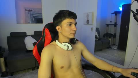 Snapshot of _blakee chatting on 01-02-25, 01:38 B L A K E online show from 01-02-25, 01:38