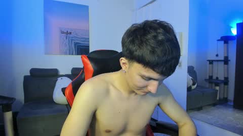 Snapshot of _blakee chatting on 01-21-25, 05:05 B L A K E online show from 01-21-25, 05:05