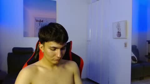 Snapshot of _blakee chatting on 01-27-25, 12:43 B L A K E online show from 01-27-25, 12:43