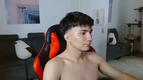 Snapshot of _blakee chatting on 03-08-25, 08:46 B L A K E online show from 03-08-25, 08:46