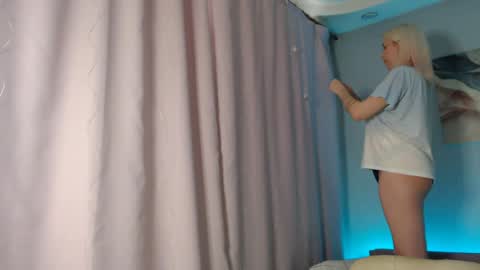 Elizabeth online show from 12-17-24, 08:45